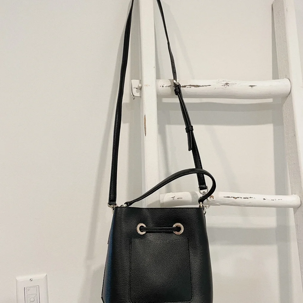 Kate Spade Black Bucket Bag / NWOT - Picture 3 of 9